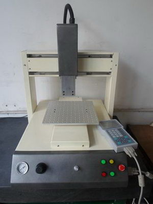 VS-400 400*400cm 자동적인 3 Axi 자동적인 탁상용 수지 Dispenising 로봇